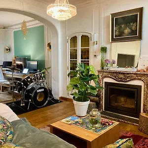  Homestay Calm, & Birdsong Near The Center